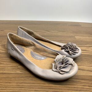 BOC Women’s Leather Flats Size 8.5 Gray Rosette Detail